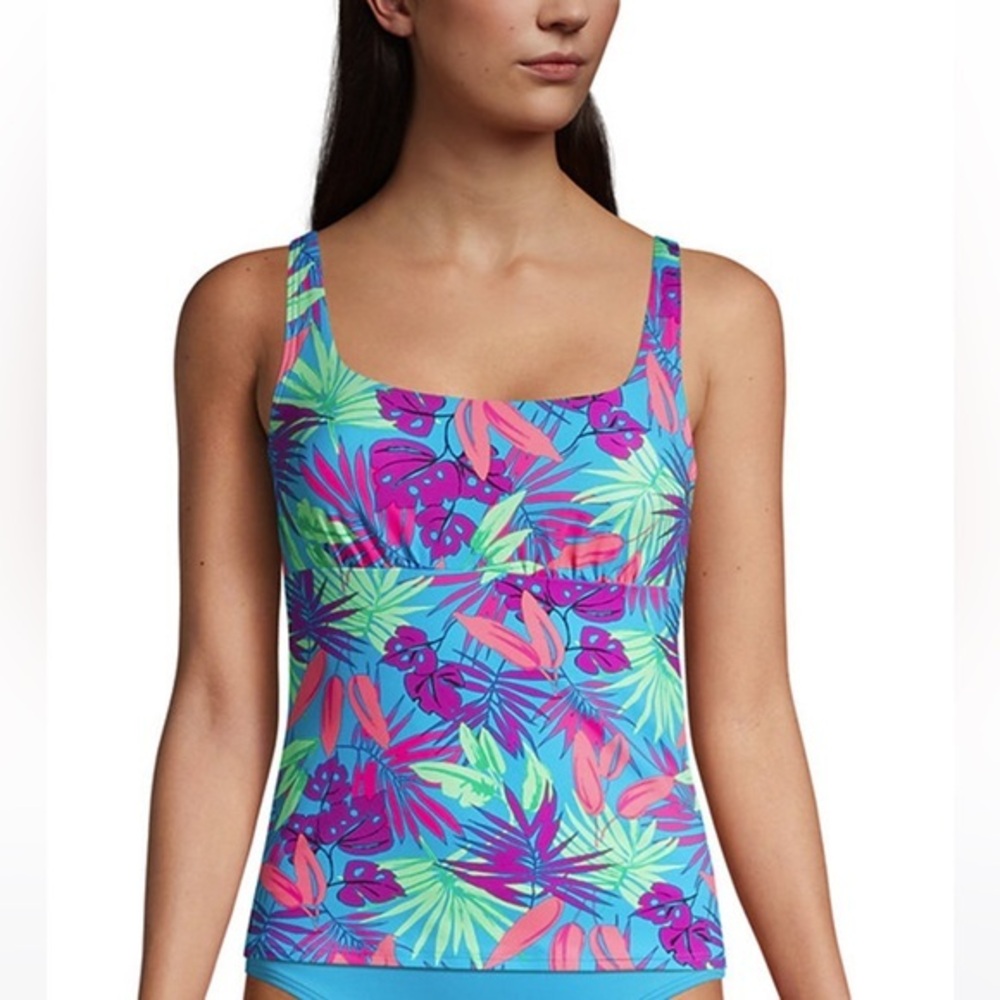 Lands’ End size 6 turquoise Trpical Palms adjustable strap tankini swimsuit top